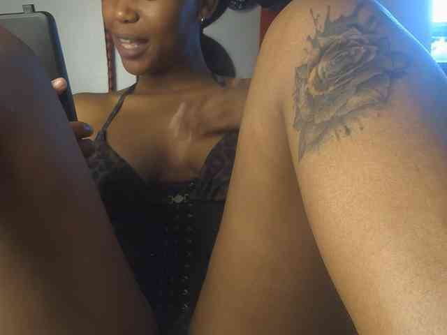 Sexyasszeee webcam