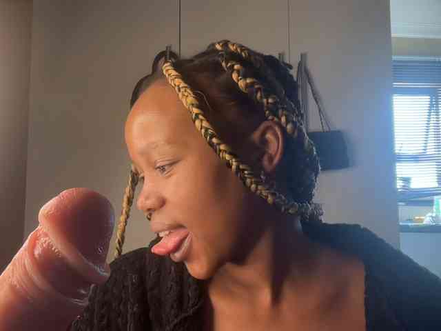 Sexyasszeee webcam