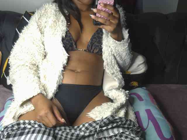 Sexyasszeee webcam