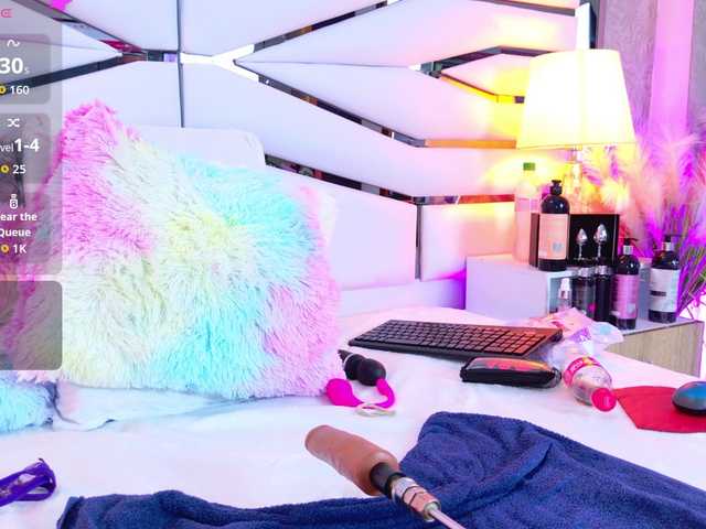 LiaTeylor live cam on BongaCams