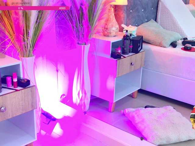 LiaTeylor live cam on BongaCams