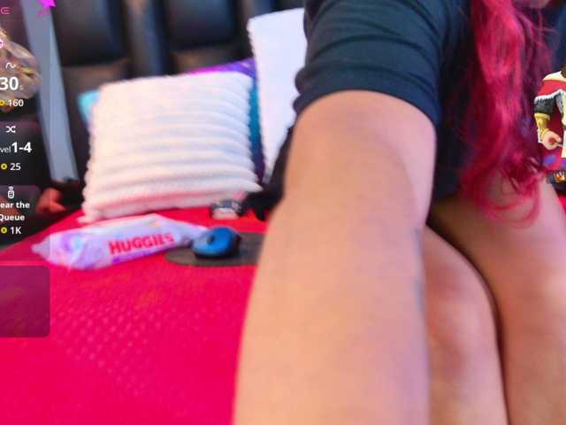 LiaTeylor live cam on BongaCams