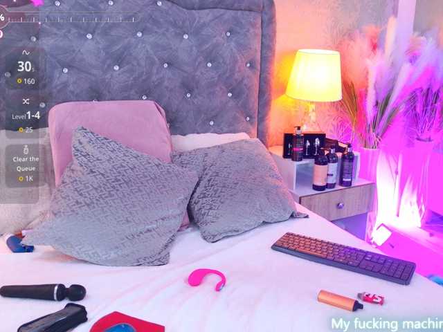 LiaTeylor live cam on BongaCams