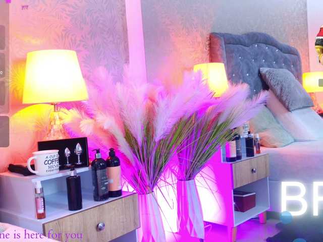 LiaTeylor live cam on BongaCams