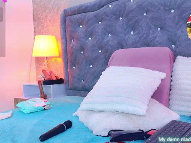LiaTeylor live cam on BongaCams