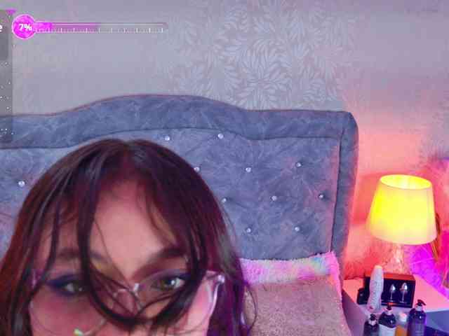 LiaTeylor webcam
