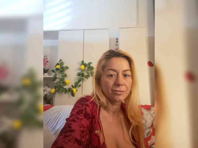 karolynesyera webcam