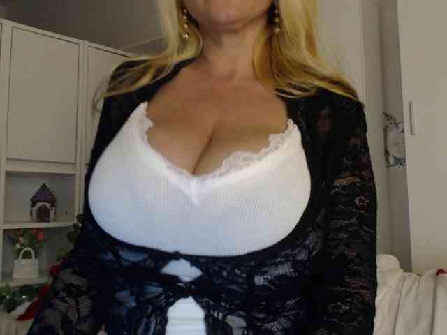 karolynesyera webcam