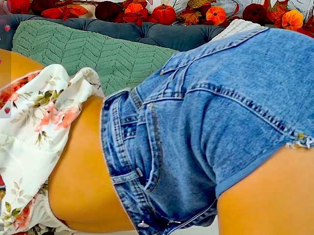 GoldCherry7 live cam on BongaCams