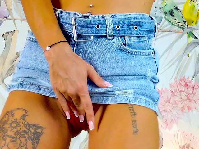 GoldCherry7 live cam on BongaCams