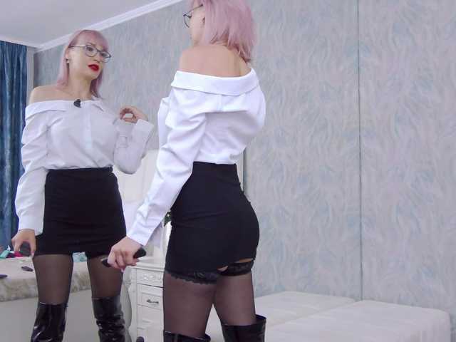 LoreneMoonlight live cam on BongaCams