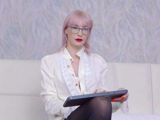 LoreneMoonlight live webcam show
