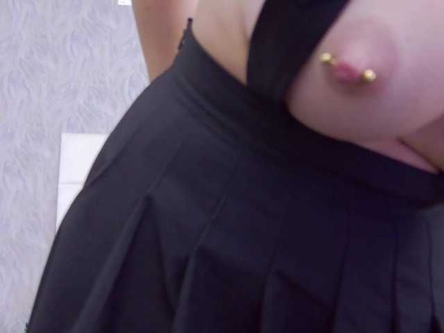 LoreneMoonlight live cam on BongaCams