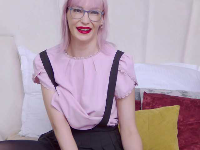 LoreneMoonlight live cam on BongaCams