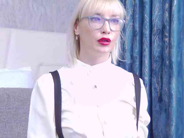 LoreneMoonlight webcam