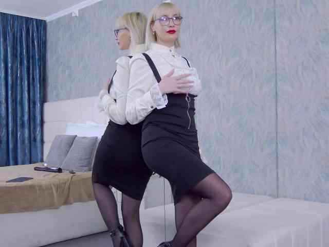 LoreneMoonlight webcam