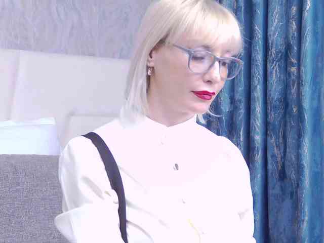 LoreneMoonlight webcam