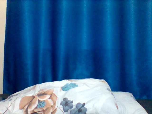 Sexyapple2002 live cam on BongaCams