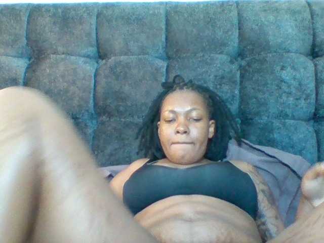 Sexyapple2002 live cam on BongaCams