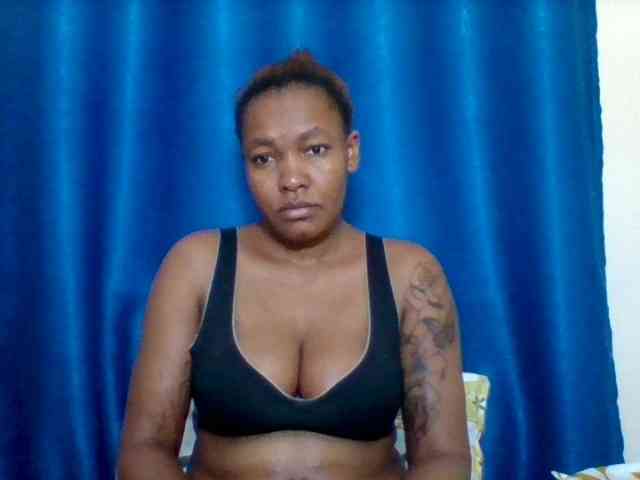 Sexyapple2002 webcam