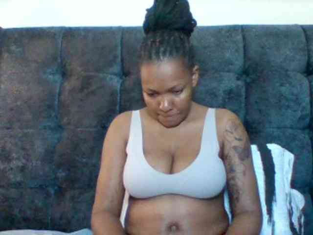 Sexyapple2002 webcam