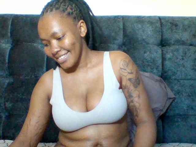 Sexyapple2002 webcam