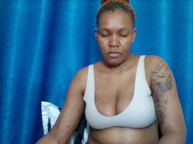 Sexyapple2002 webcam