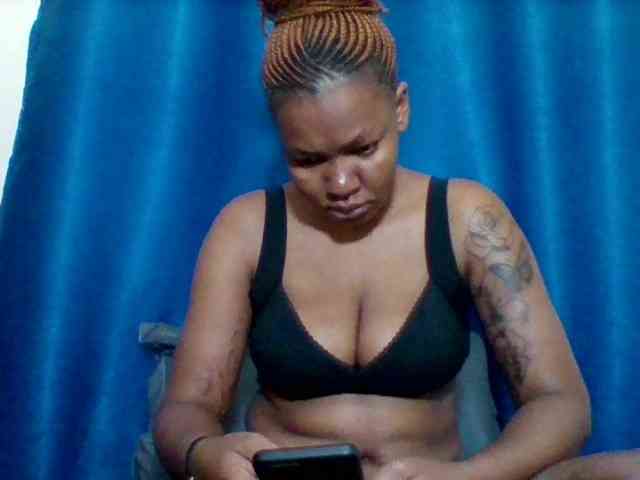 Sexyapple2002 webcam