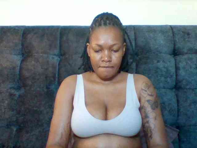 Sexyapple2002 webcam