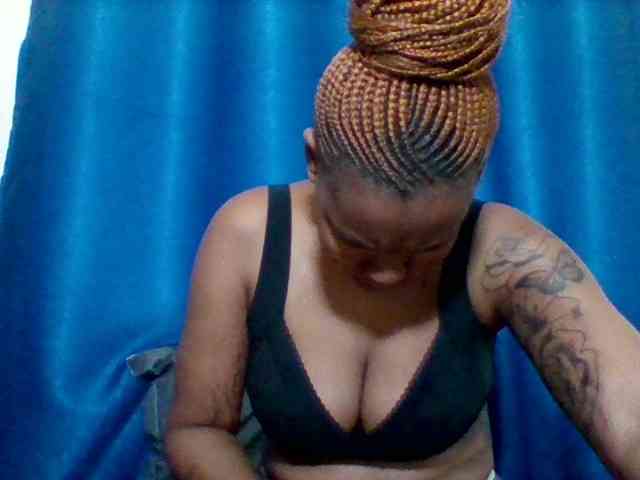 Sexyapple2002 webcam