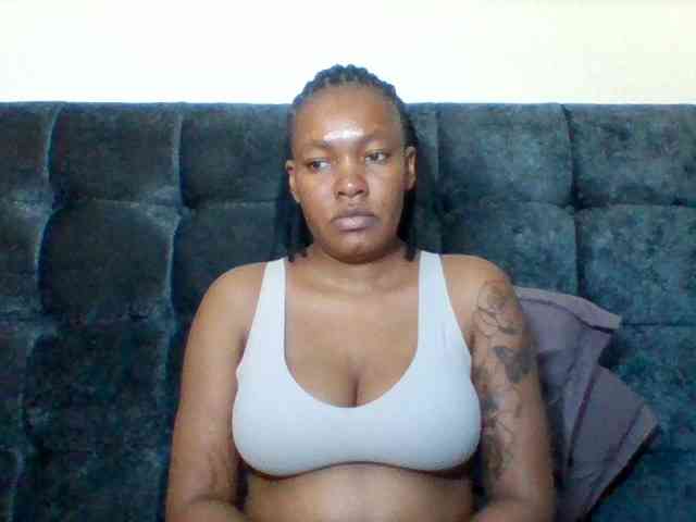 Sexyapple2002 webcam