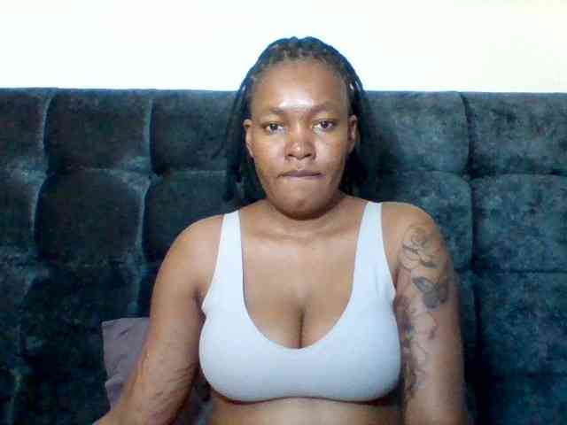 Sexyapple2002 webcam