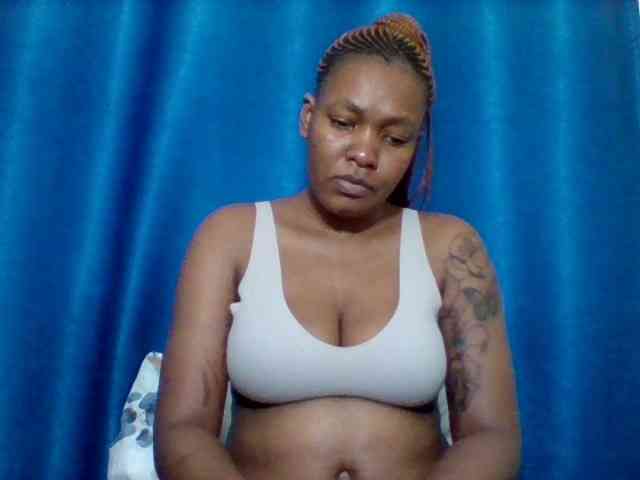 Sexyapple2002 webcam