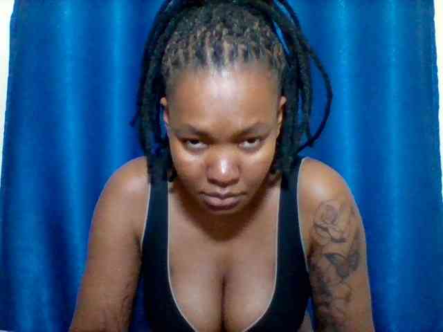 Sexyapple2002 webcam