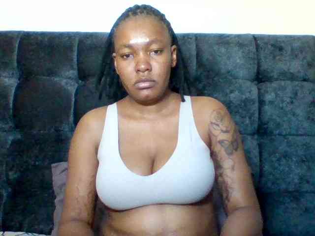 Sexyapple2002 webcam