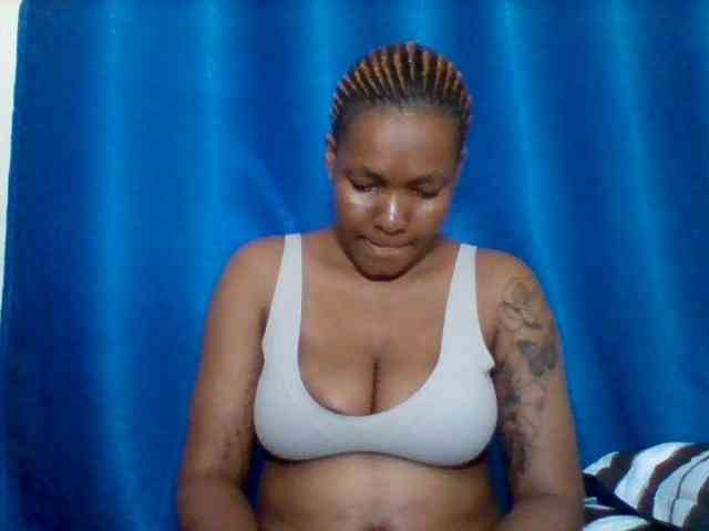 Sexyapple2002 webcam