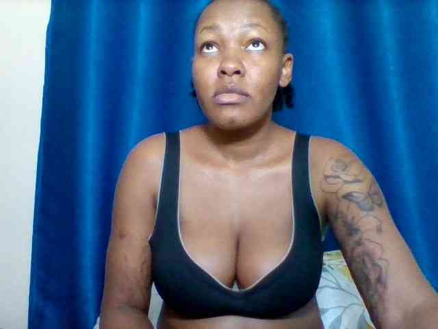 Sexyapple2002 webcam