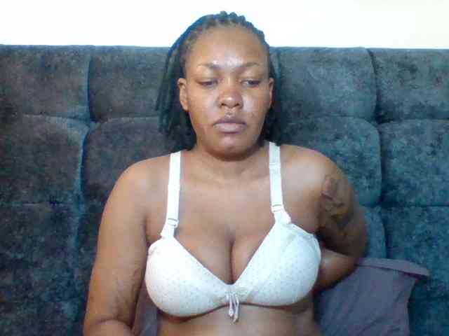 Sexyapple2002 webcam