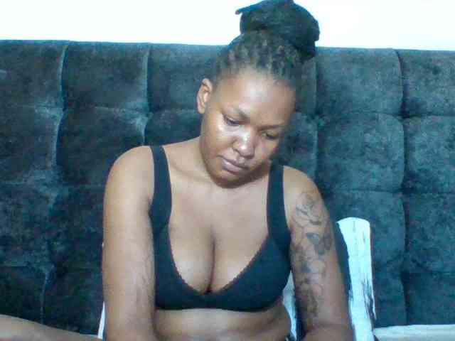 Sexyapple2002 webcam