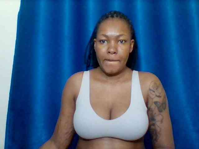 Sexyapple2002 webcam