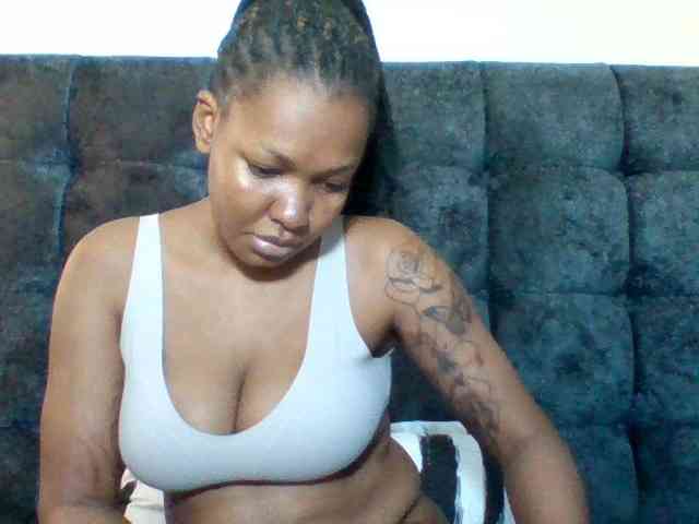 Sexyapple2002 webcam