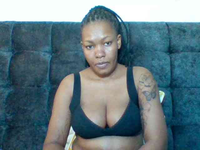 Sexyapple2002 webcam