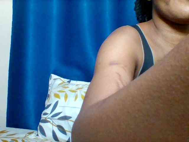 Sexyapple2002 webcam