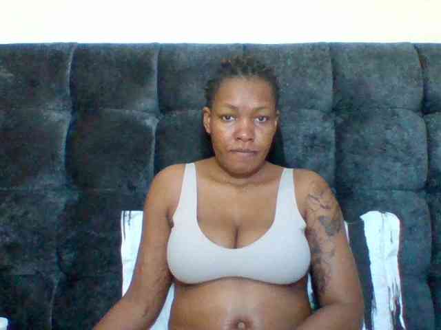 Sexyapple2002 webcam