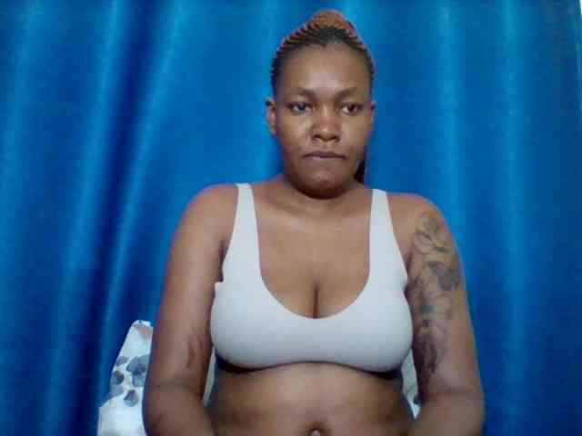 Sexyapple2002 webcam