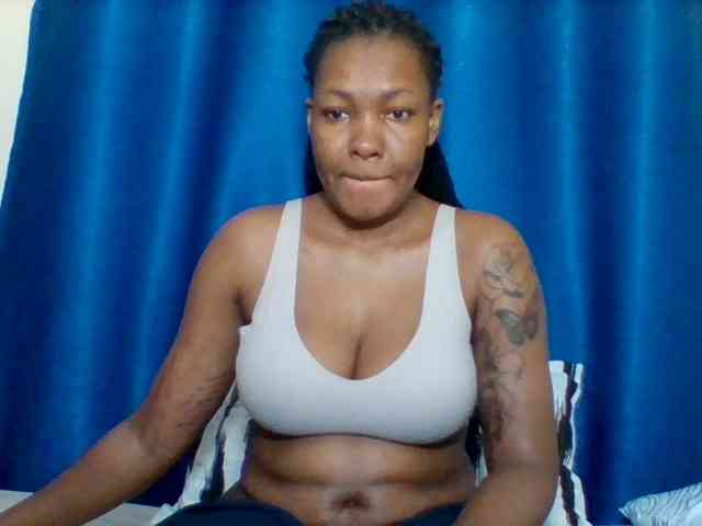 Sexyapple2002 webcam