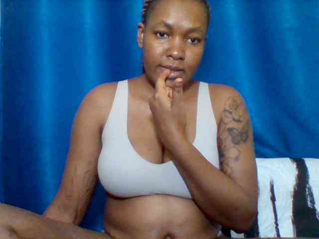 Sexyapple2002 webcam