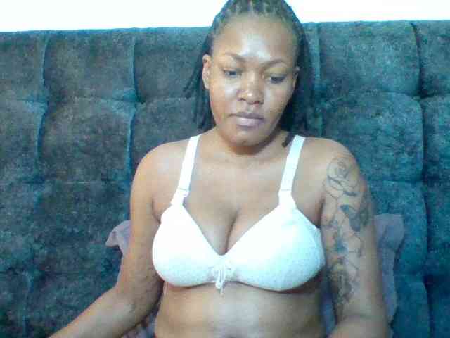 Sexyapple2002 webcam