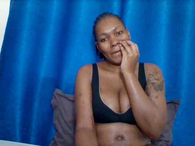 Sexyapple2002 webcam