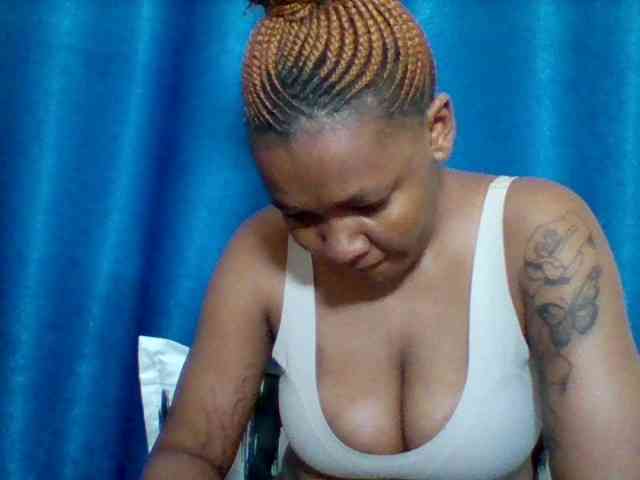 Sexyapple2002 webcam